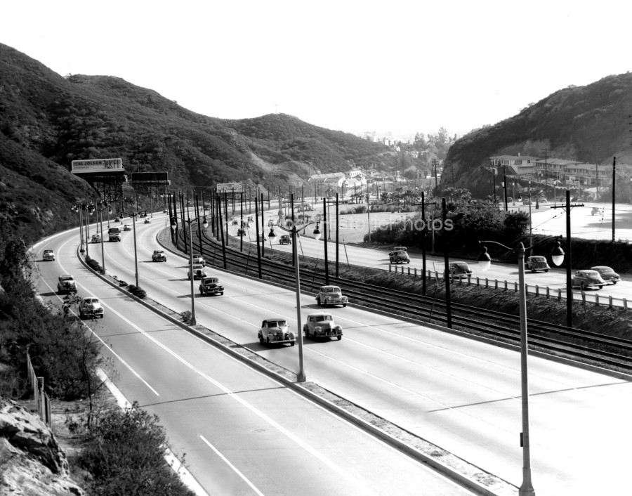 Cahuenga Pass 1949.jpg